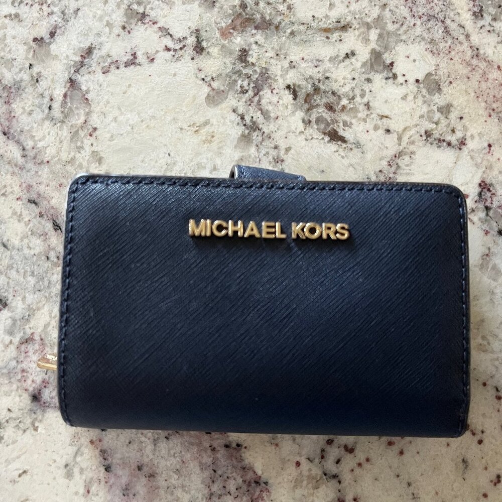 Michael Kors Medium Crossgrain Leather Wallet